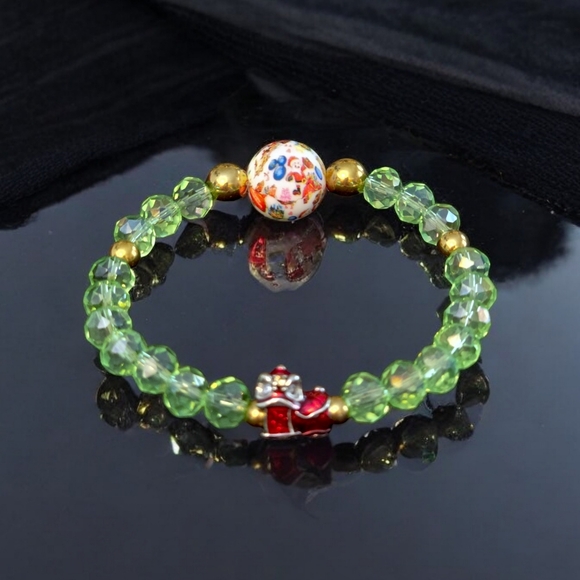 Set of two Christmas bracelets. Austrian crystals. Silicone main bead and 18k... - Picture 8 of 8